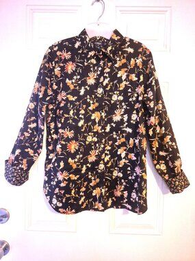 Chaps Ladies shirt,new. Medium.100% cotton.